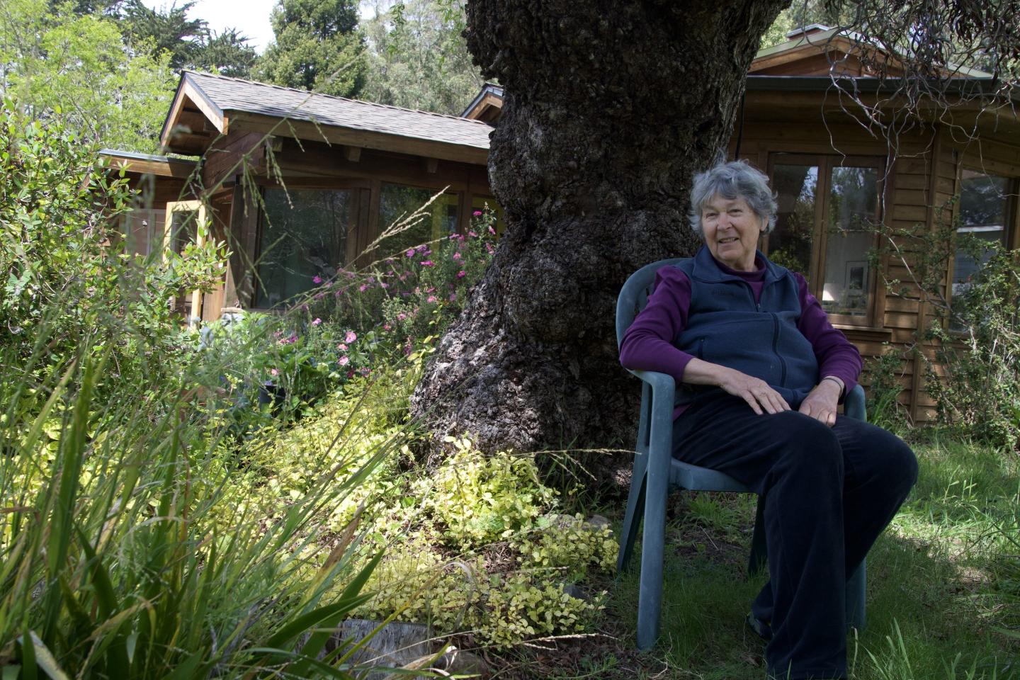This 81-year-old Californian sold her $1 million home for half its value so it could become affordable housing after she dies