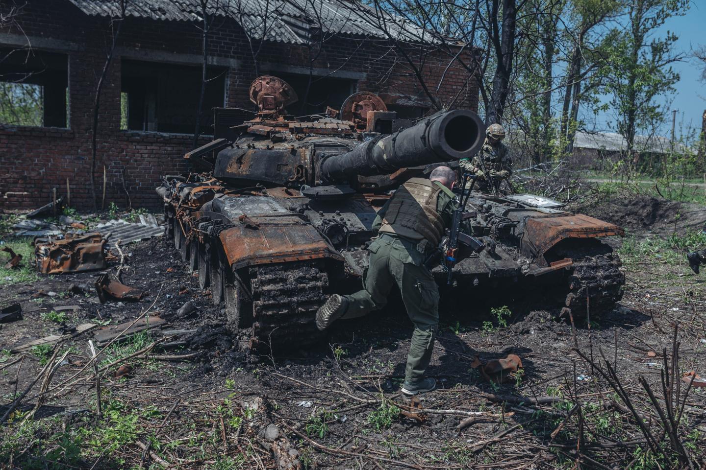 Russian troops are resorting to dishwasher and refrigerator parts to fix military equipment—and the U.S. is taking credit
