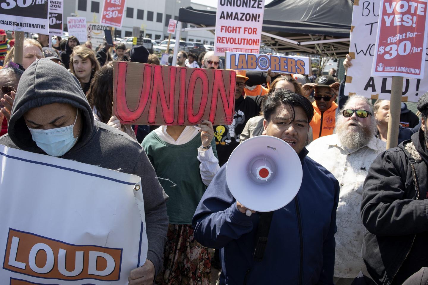 Amazon union efforts in New York