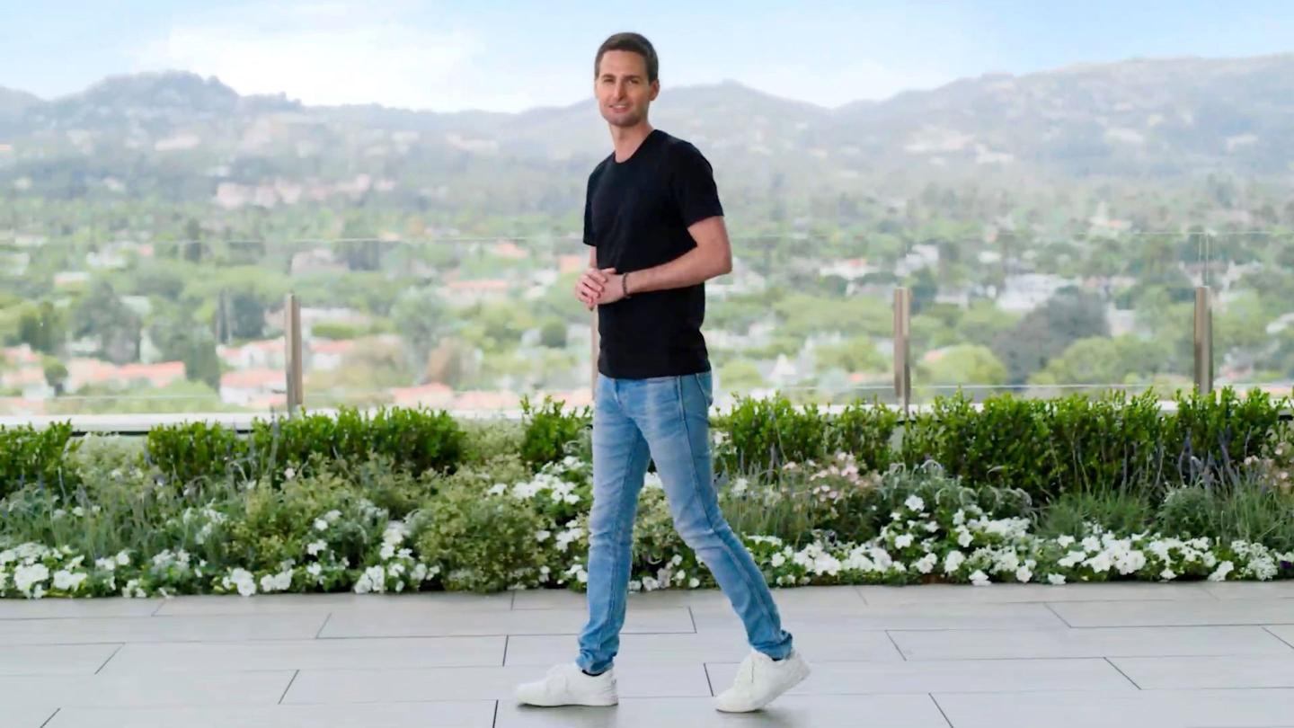 Snapchat CEO Evan Spiegel surprises Los Angeles graduates by paying off over $10 million in student loan debt