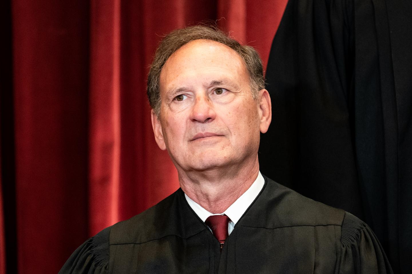 The best way to talk to employees about Roe v. Wade and not screw it up, according to a top CEO and communications adviser