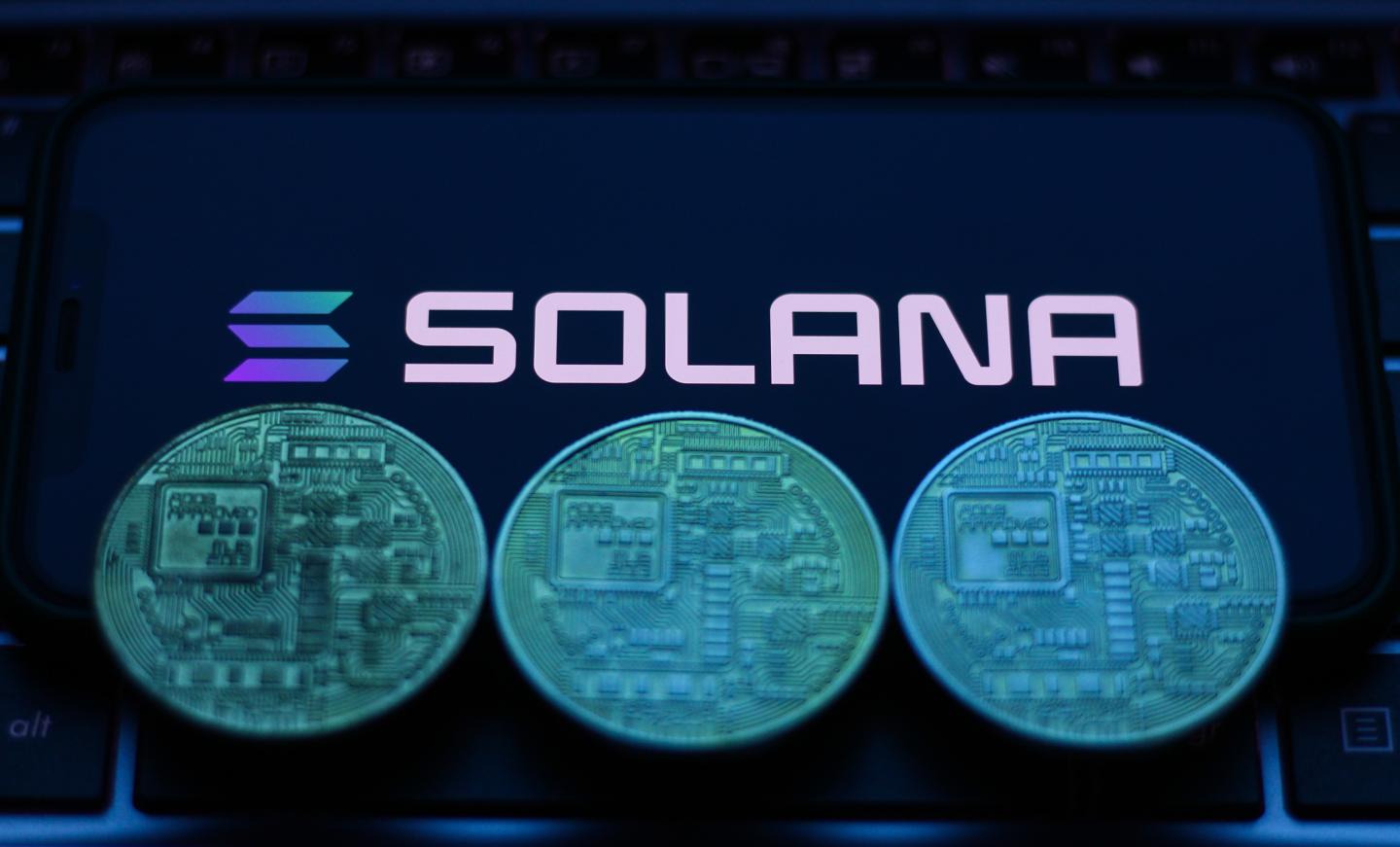 Solana DeFi platform votes to reverse ’emergency powers’ to take over whale account facing massive margin call