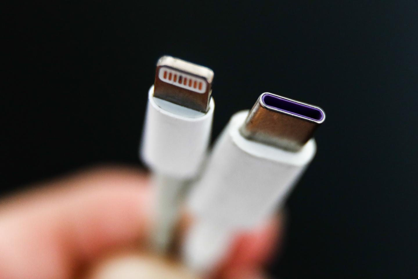 Apple may finally be ordered to make chargers just like everyone else