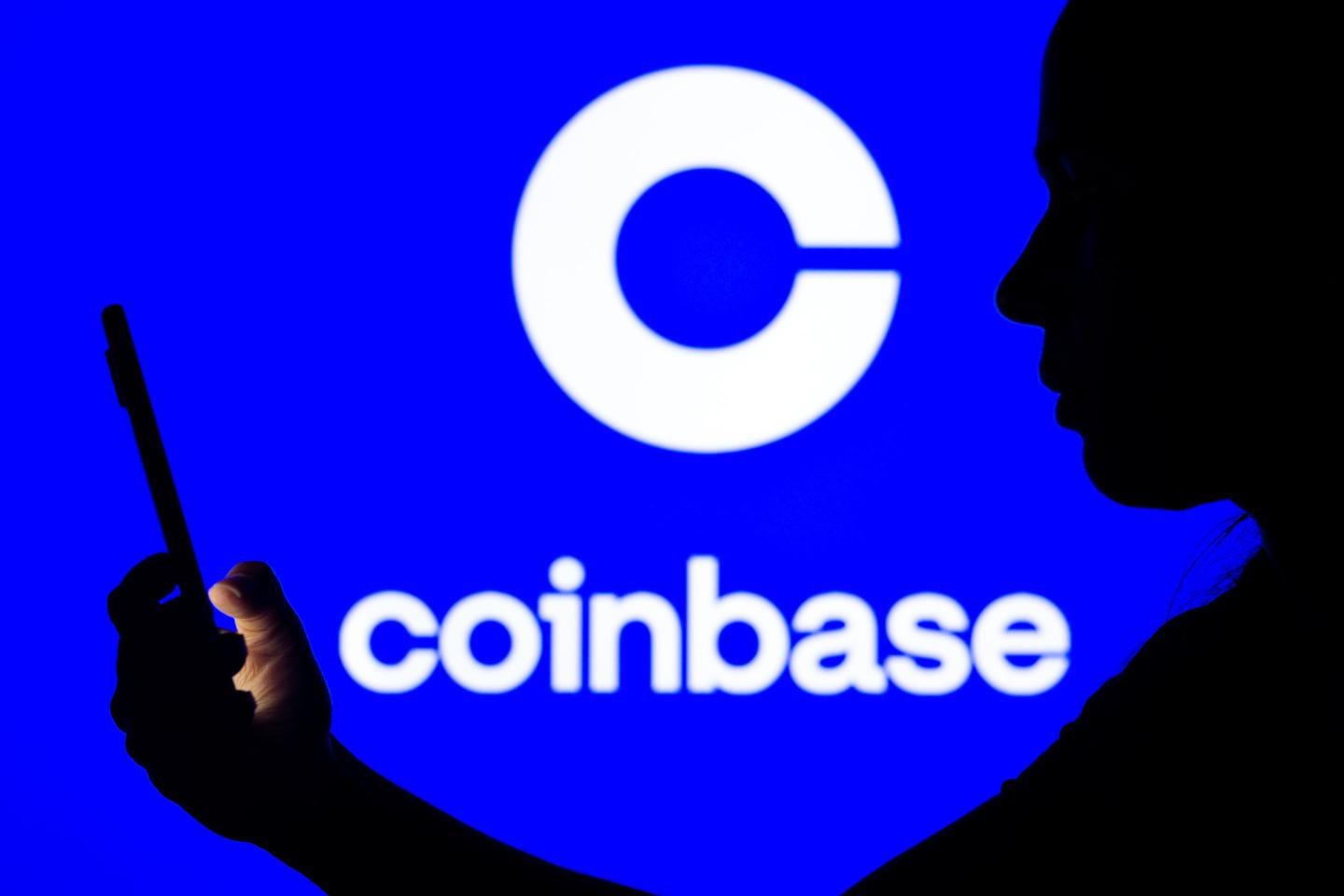 Coinbase blindsides crypto hopefuls by rescinding job offers