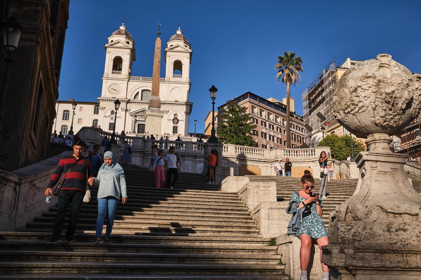 American tourists banned from Roman landmark after throwing an electric scooter and causing $26,000 in damage