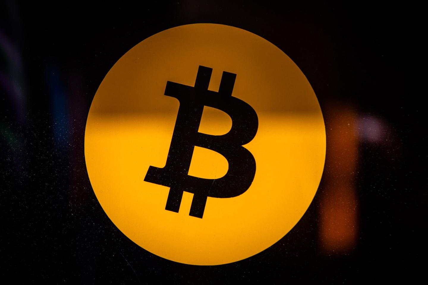 Bitcoin opens flat in June as analyst sees 12-18 month bear market