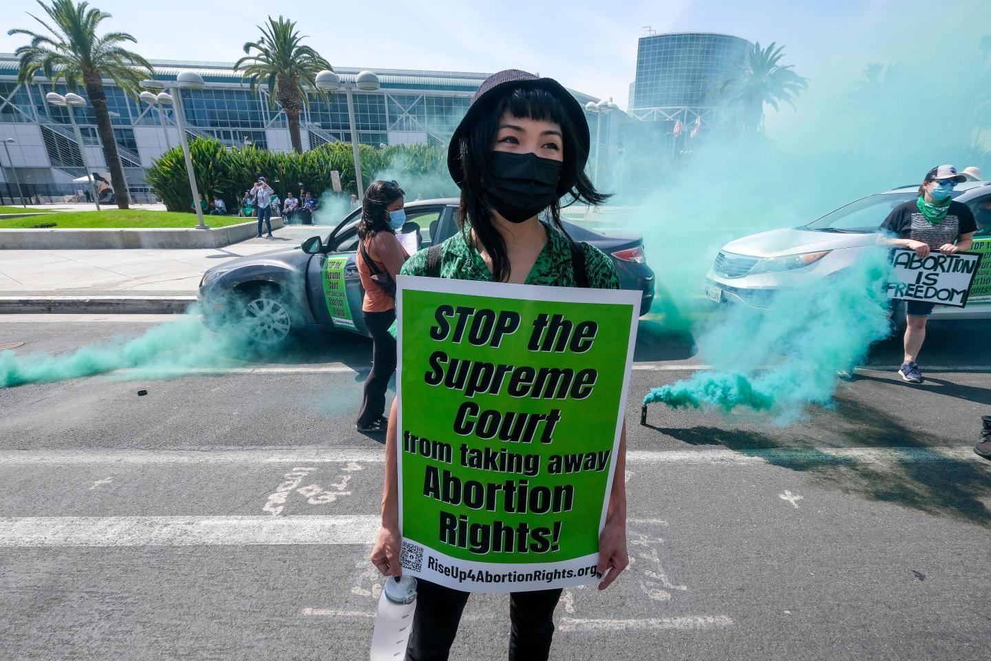 ‘Rage giving’—with abortion rights at stake, it’s a thing