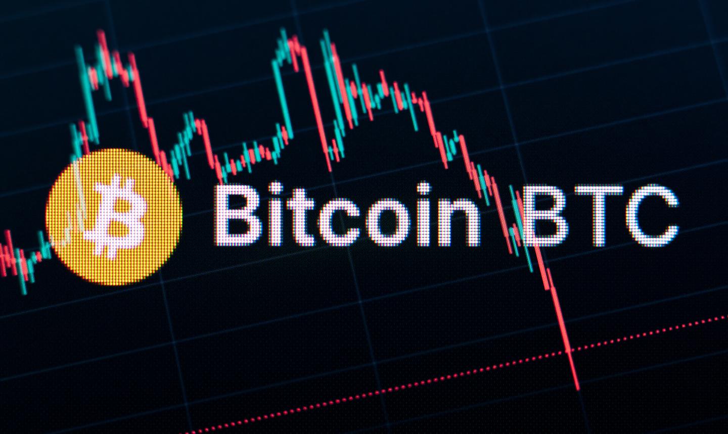 Bitcoin rout enters ‘deepest and darkest’ phase as even HODLers back off