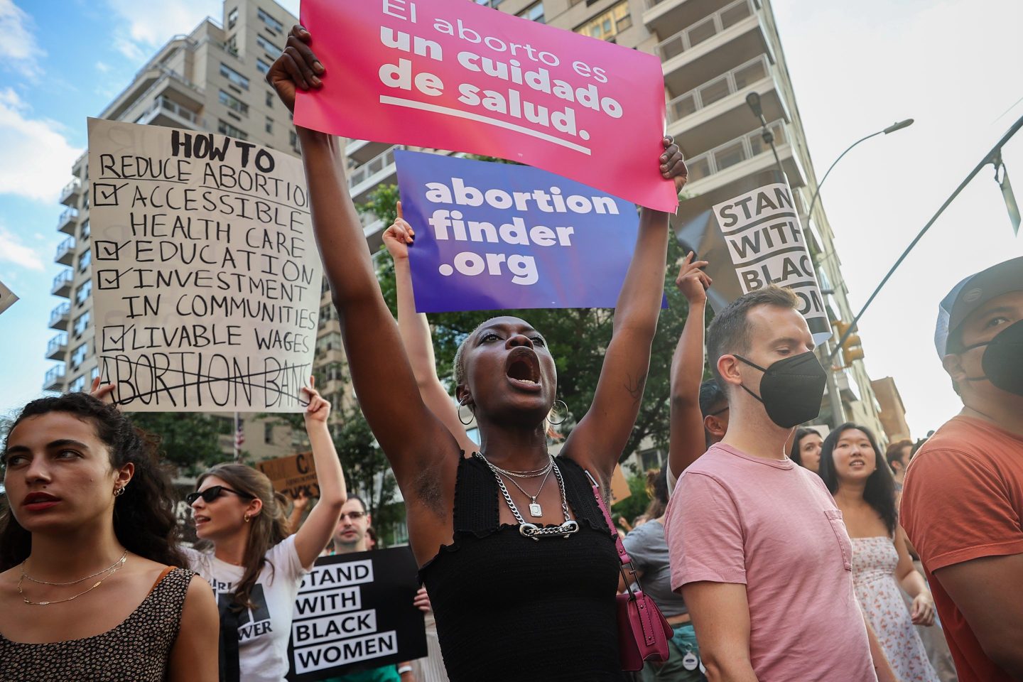 NYC protestors following Roe v. Wade ruling