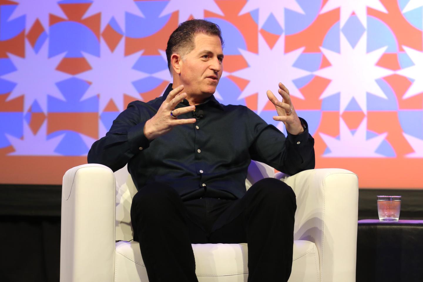 ‘Super shady and unethical’: Why billionaires Elon Musk and Michael Dell are squabbling over radio spectrum