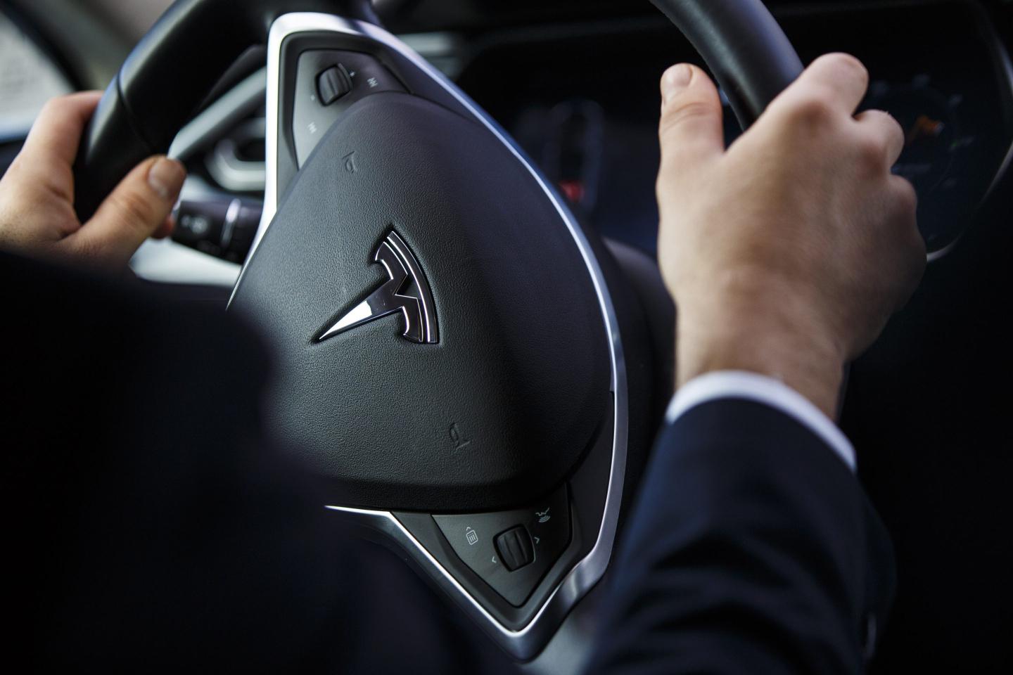 Uber Lyft drivers Tesla