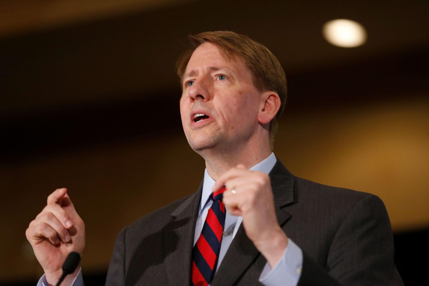 Richard Cordray speaks at event