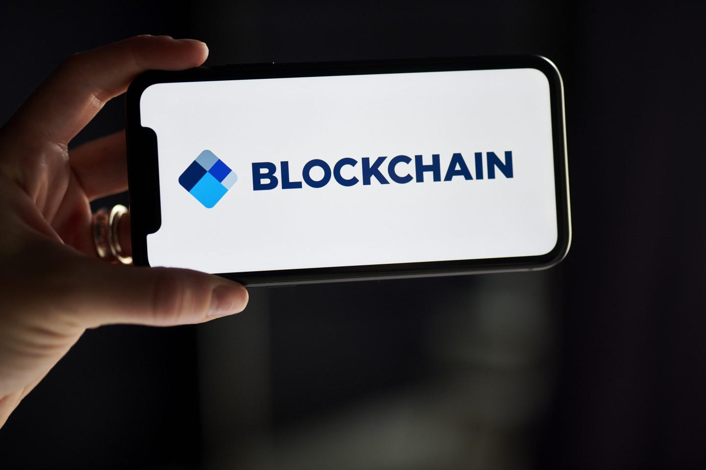 Blockchain.com illustration