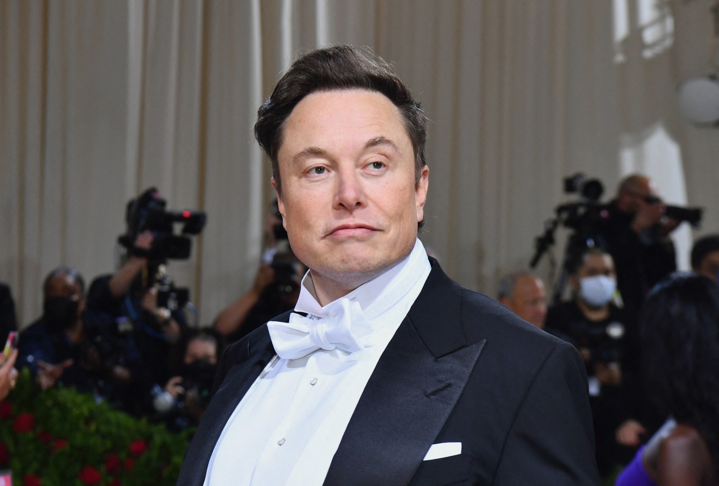 Elon Musk wearing a tusk at the 2022 Met Gala