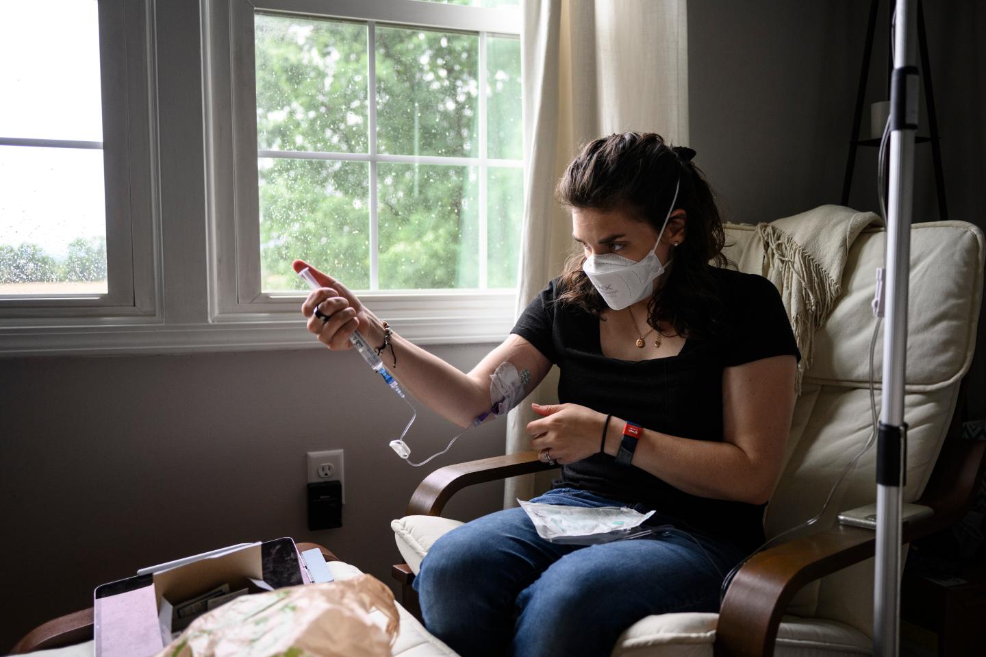 A former nurse treats herself for long COVID at home