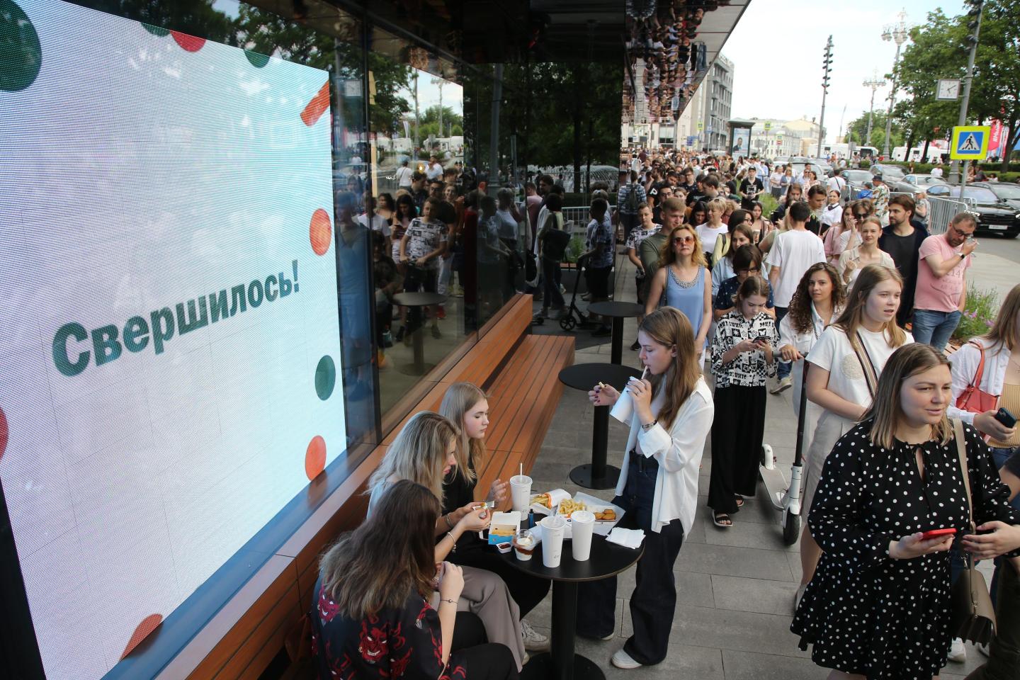 Why hasn’t the Russian economy tanked yet? Putin has been preparing for this moment for years