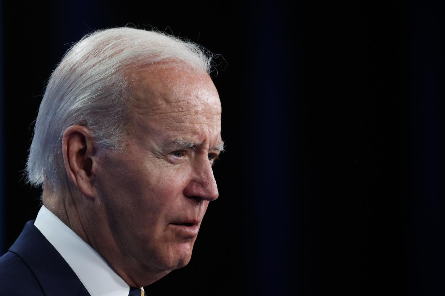 Biden trolled by oil industry group over ‘White House intern’s’ demand to slash prices at the gas pump