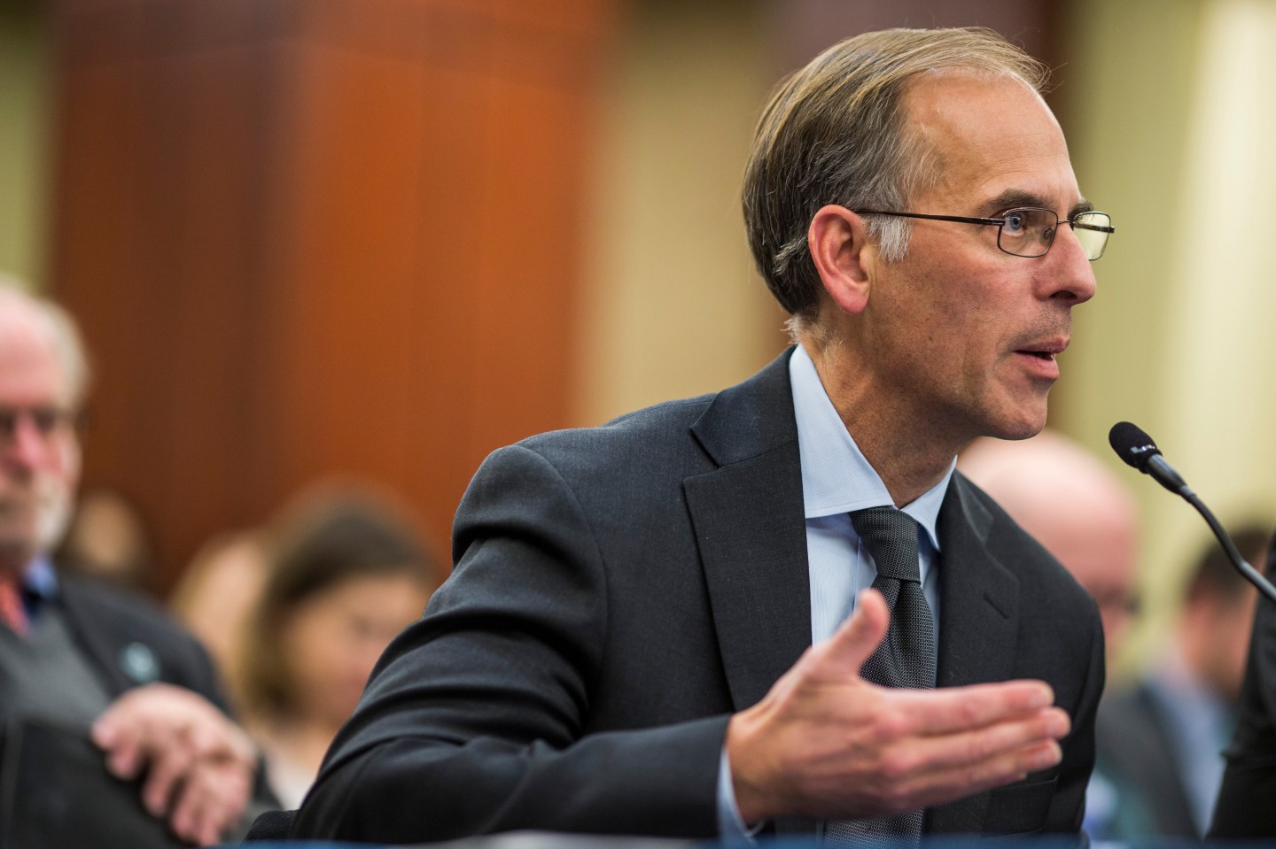 Moody's chief economist Mark Zandi speaks to House Committee