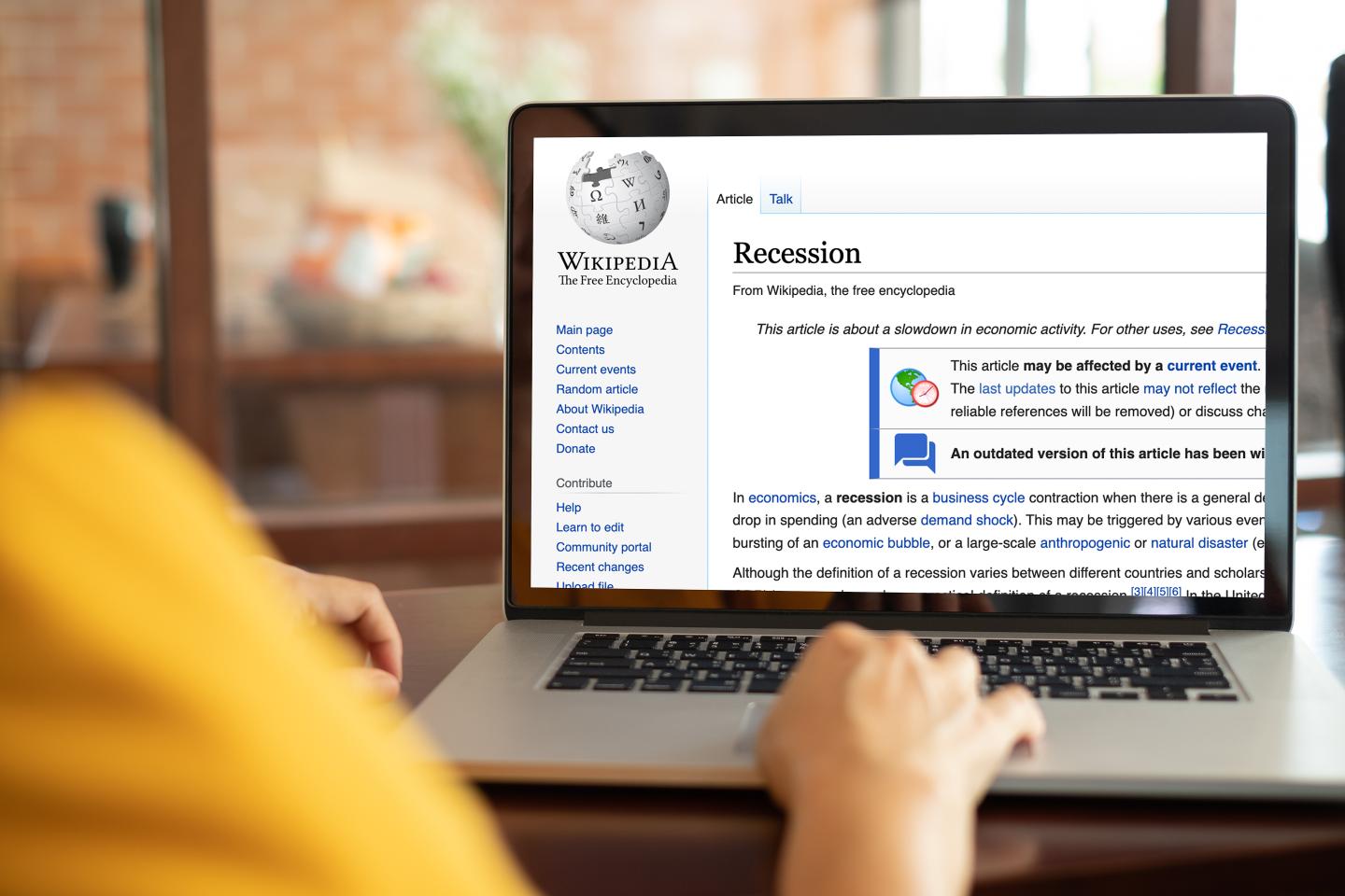 Wikipedia's recession page on laptop