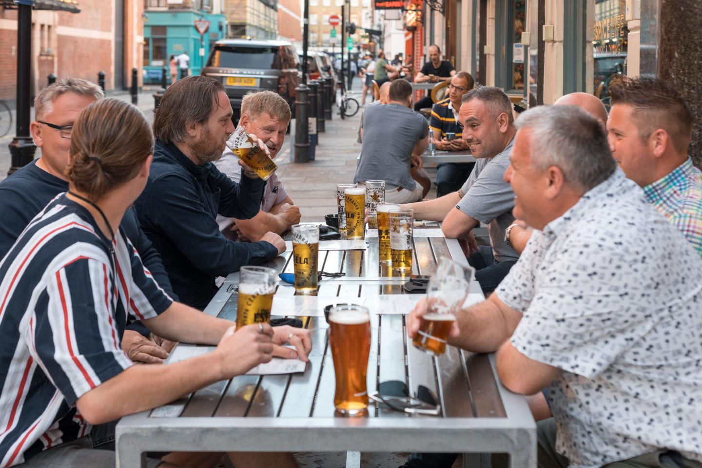 U.K. facing beer shortage as key carbon dioxide producer pauses operations