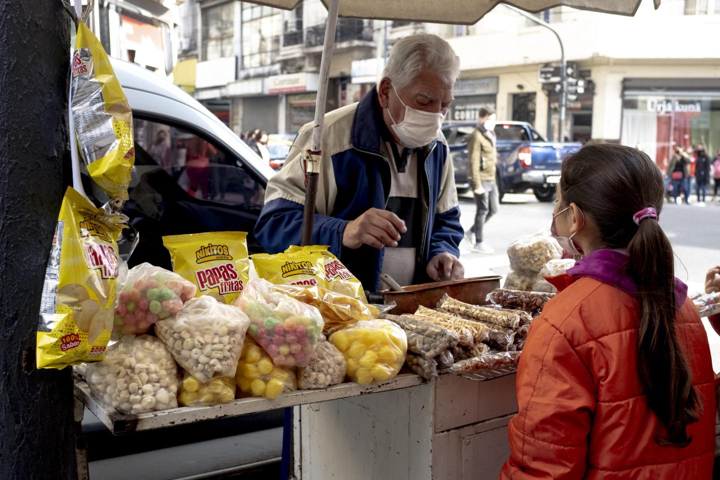 Argentina all-cash workers