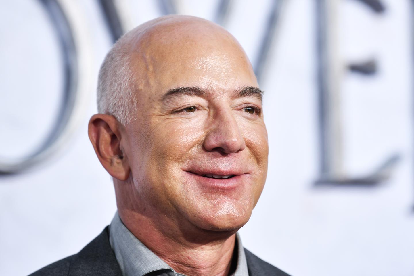 eff Bezos, Executive Chairman of Amazon attends the Los Angeles premiere of Amazon Prime Video's "The Lord of The Rings: The Rings of Power."
