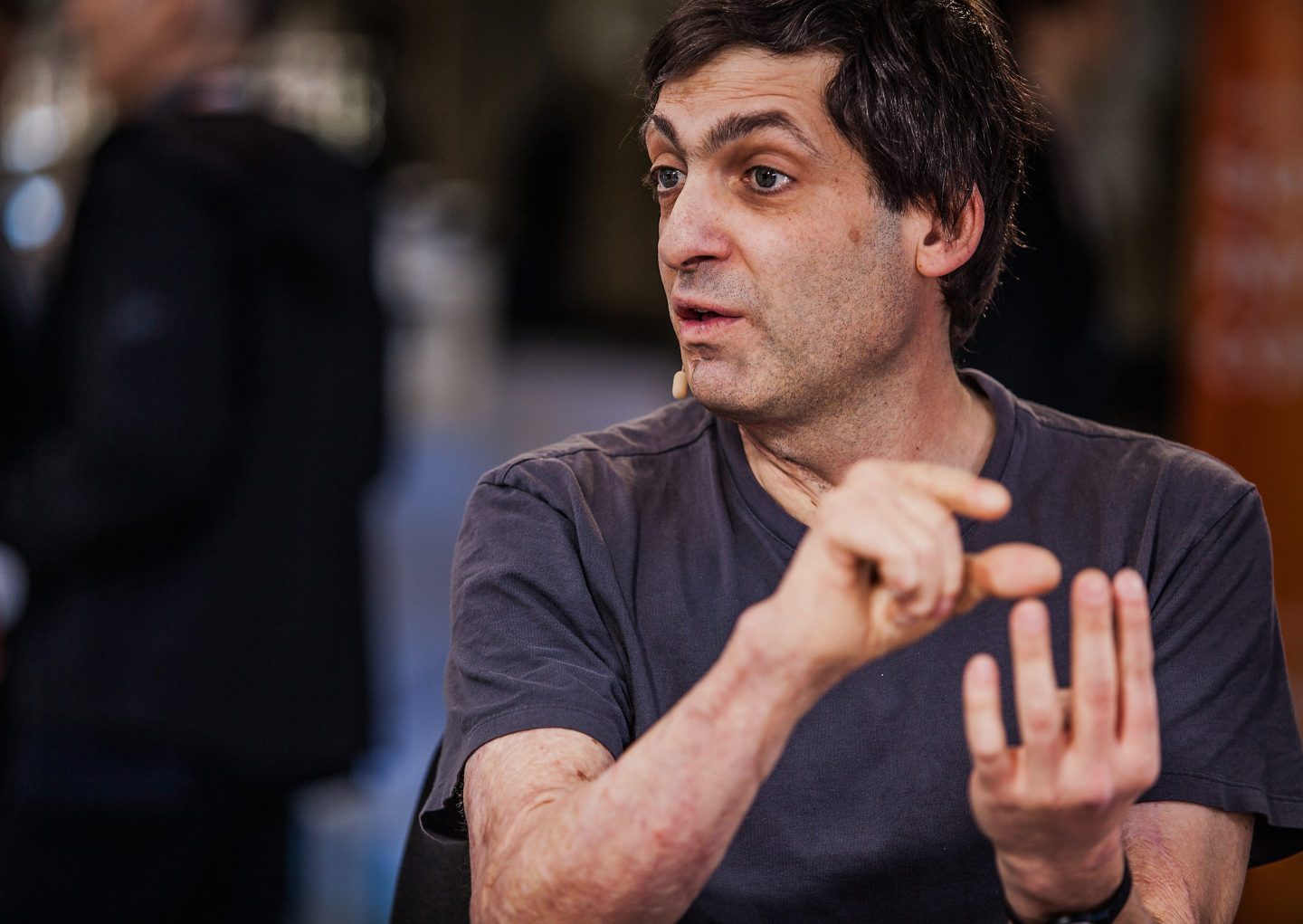 Dan Ariely, a professor of behavioral economics at Duke University, speaks at an event
