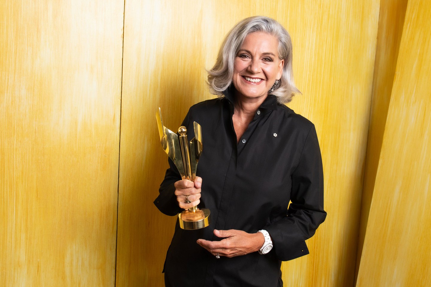 Lisa LaFlamme poses with her Canadian Screen Award in Toronto in April.