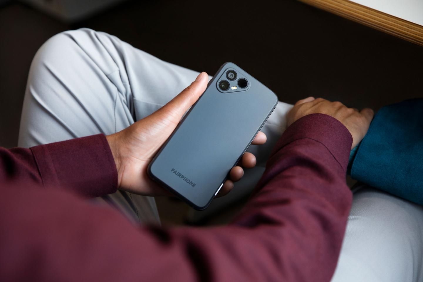 Your smartphone is still ruining the planet, but there may be a more sustainable solution