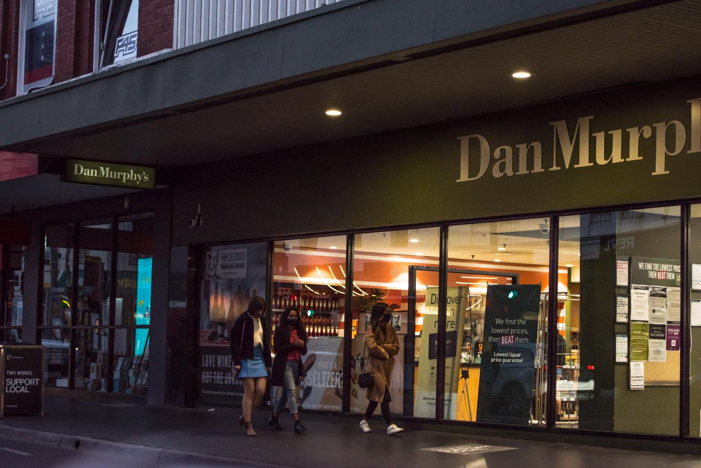 Liquor store chain is fighting the talent shortage by holding 10-minute job interviews on the spot