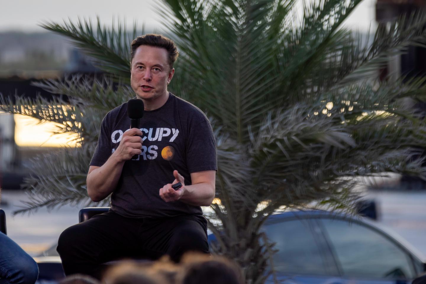 Jack Dorsey tried to add Elon Musk to Twitter’s board well before acquisition, but the board feared it would create ‘more risk’