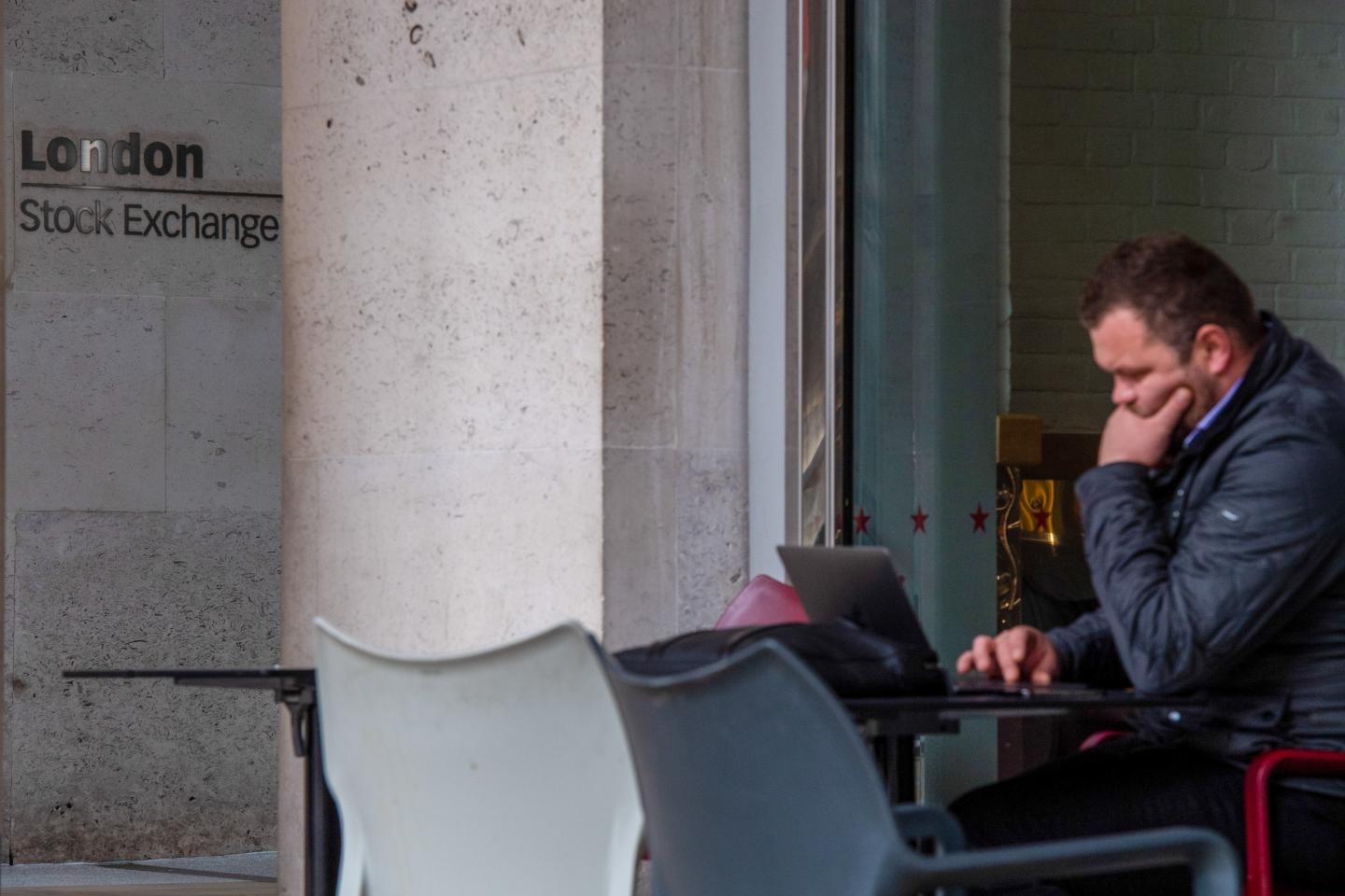 London stock broker