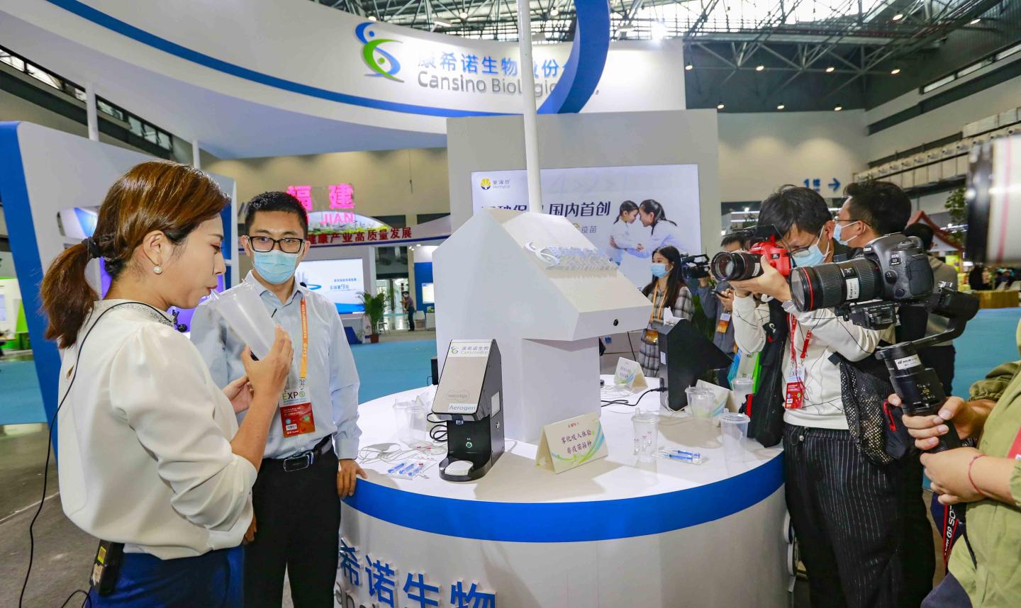 Scientists urged the Biden administration to launch an ‘Operation Warp Speed’ to develop inhaled COVID vaccines. China beat the U.S. to the punch