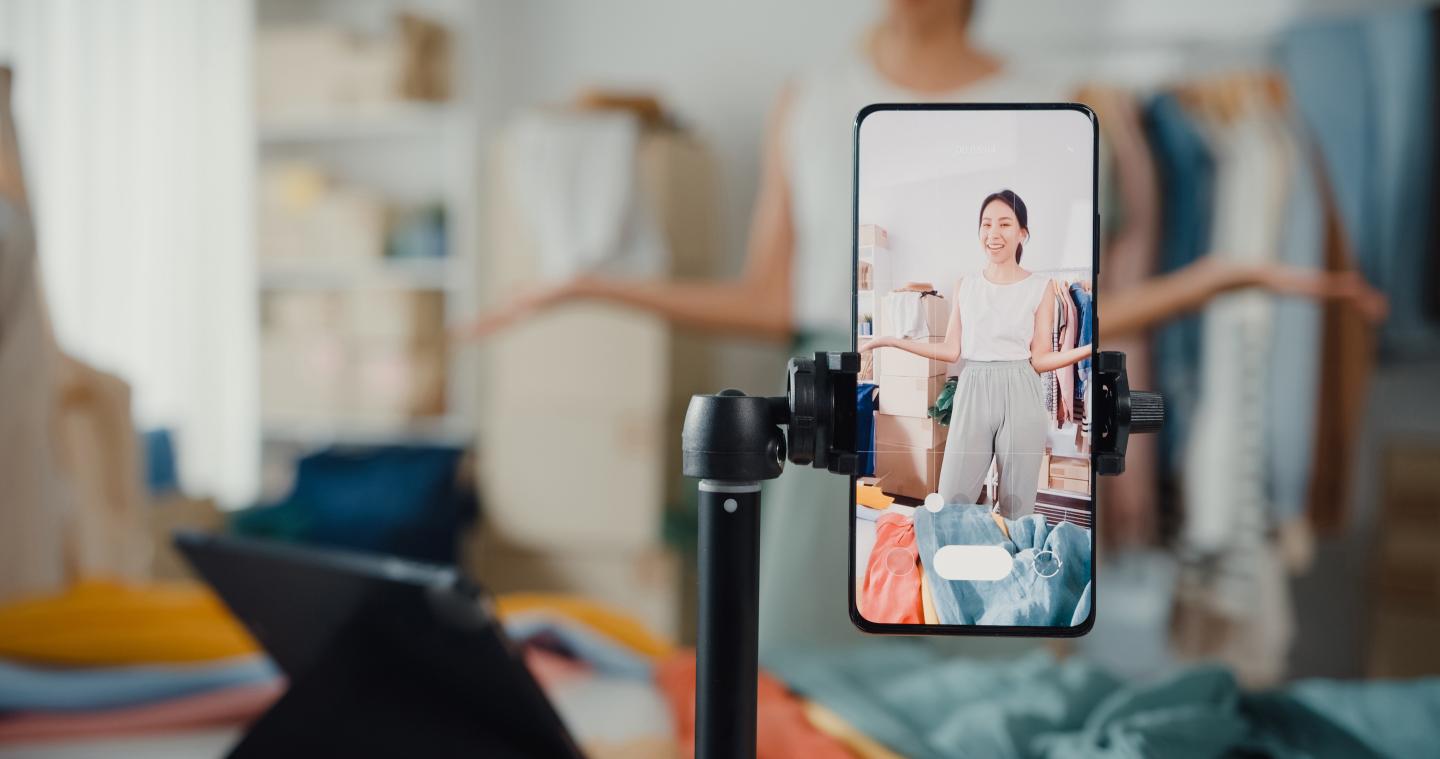 How live shopping platforms are shaping the future of e-commerce