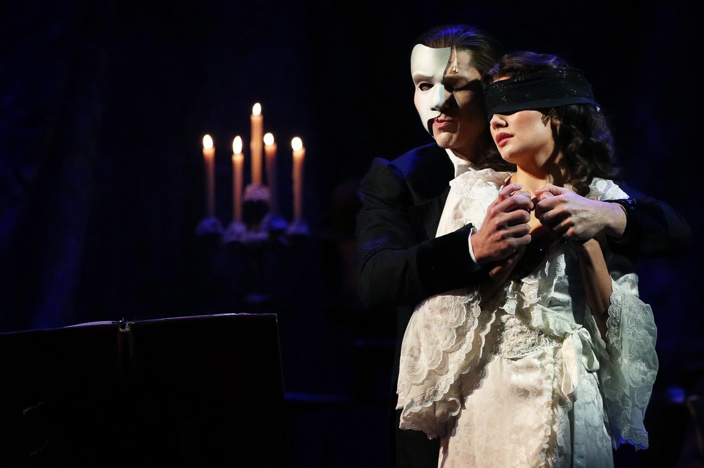 'Phantom of the Opera" is closing on Broadway.