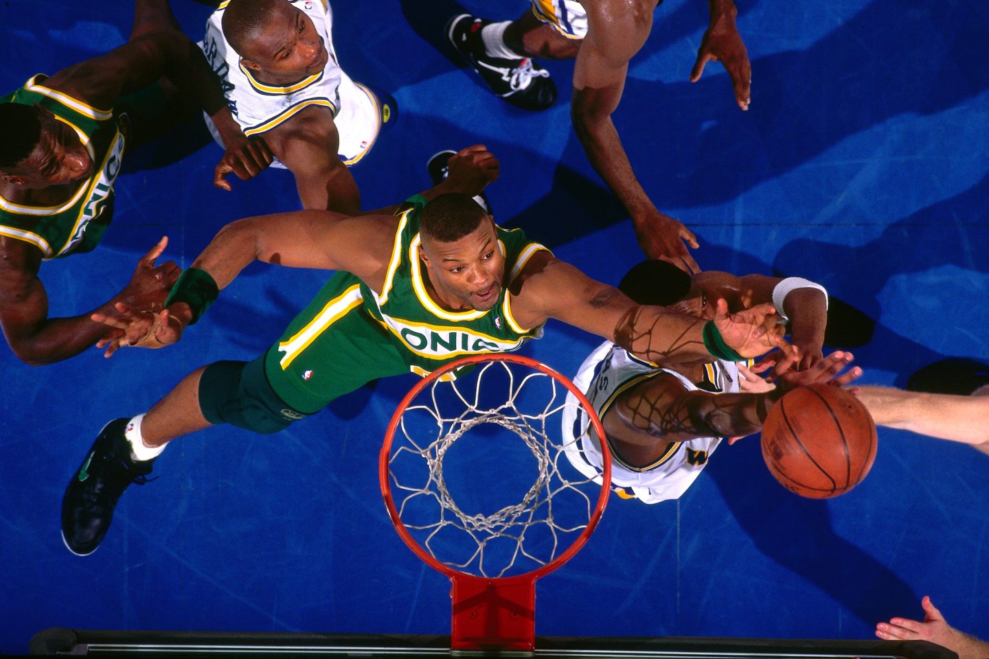 Seattle has a rich basketball history and wants an NBA again. Above, a 1992 game between the Seattle SuperSonics and Golden State Warriors.