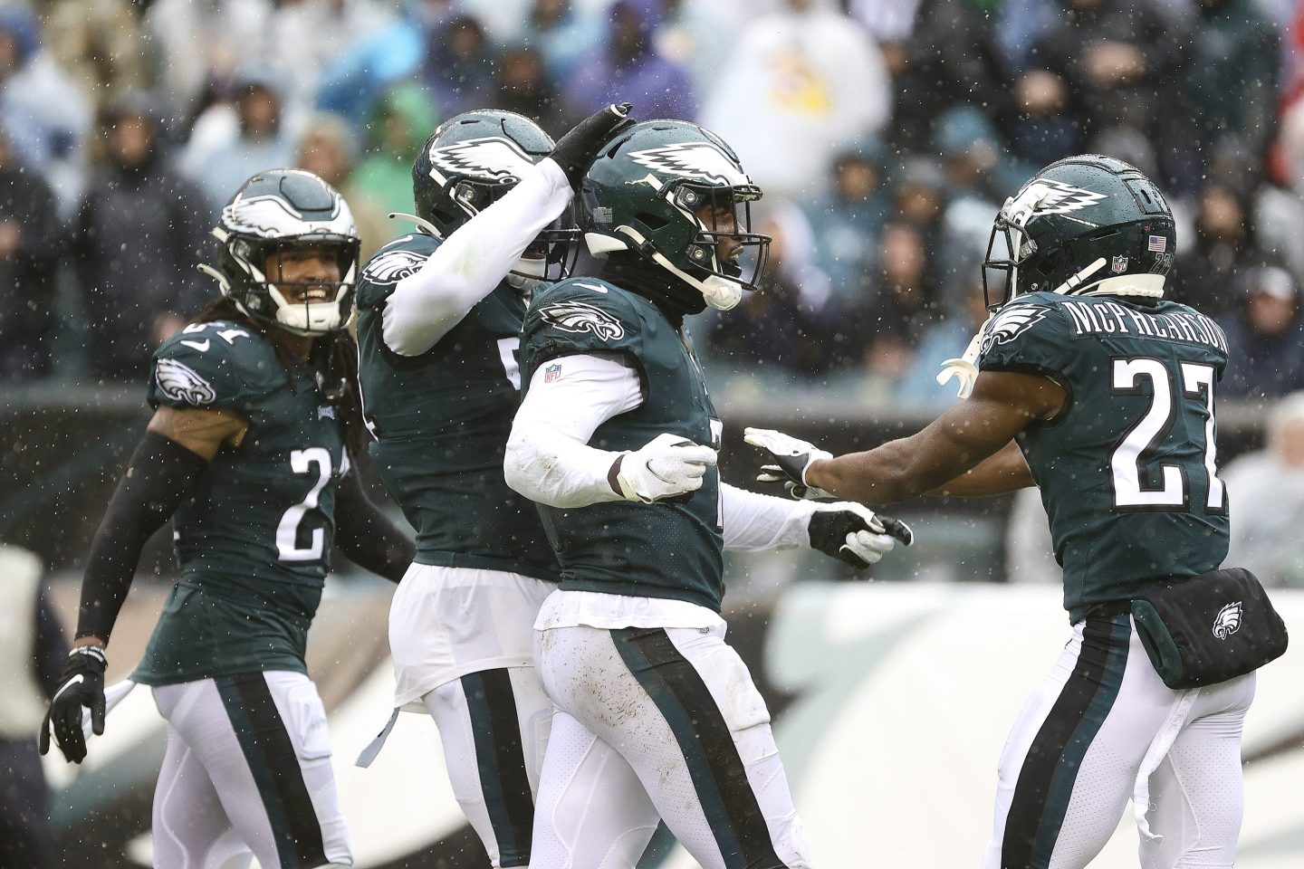 philadelphia eagles players celebrate on field