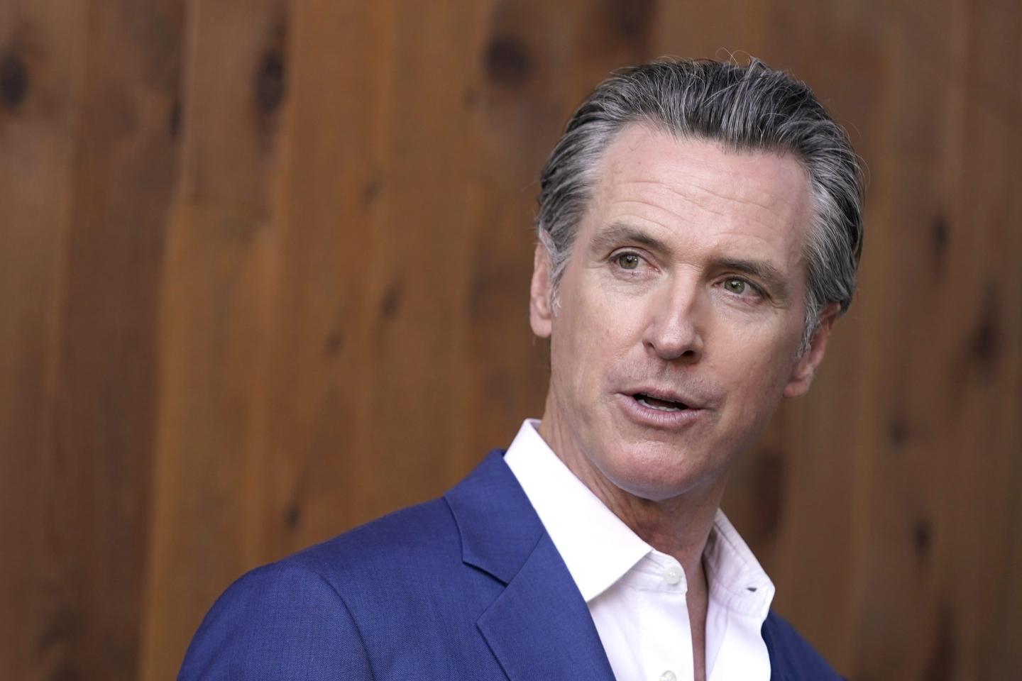 Gavin Newsom aims to punish oil companies for ‘rank price gouging’ as California gas prices hit $6.39 per gallon 