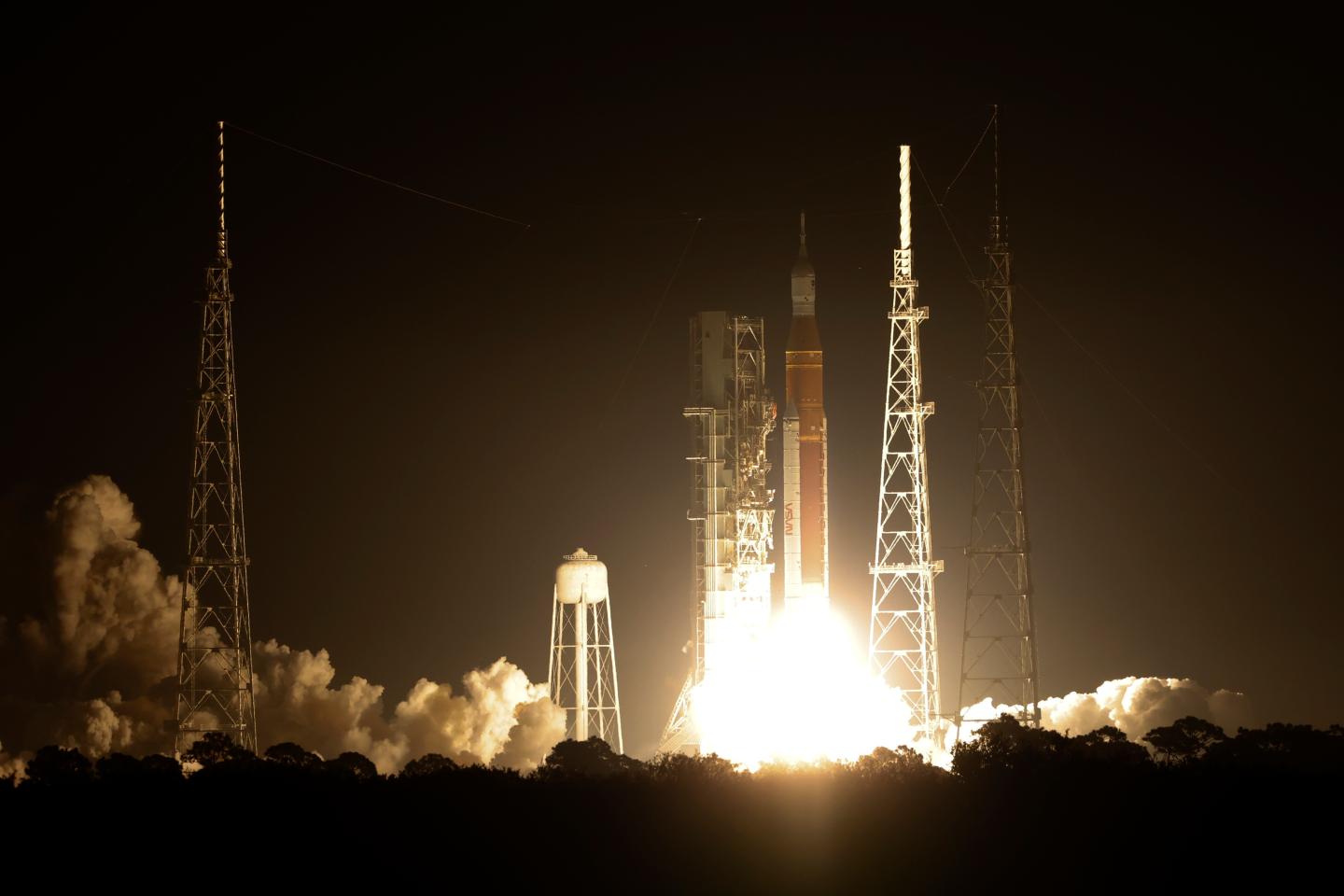 NASA’s new Artemis rocket, crewed by 3 test dummies, launches for the moon 50 years after the Apollo lunar program ended