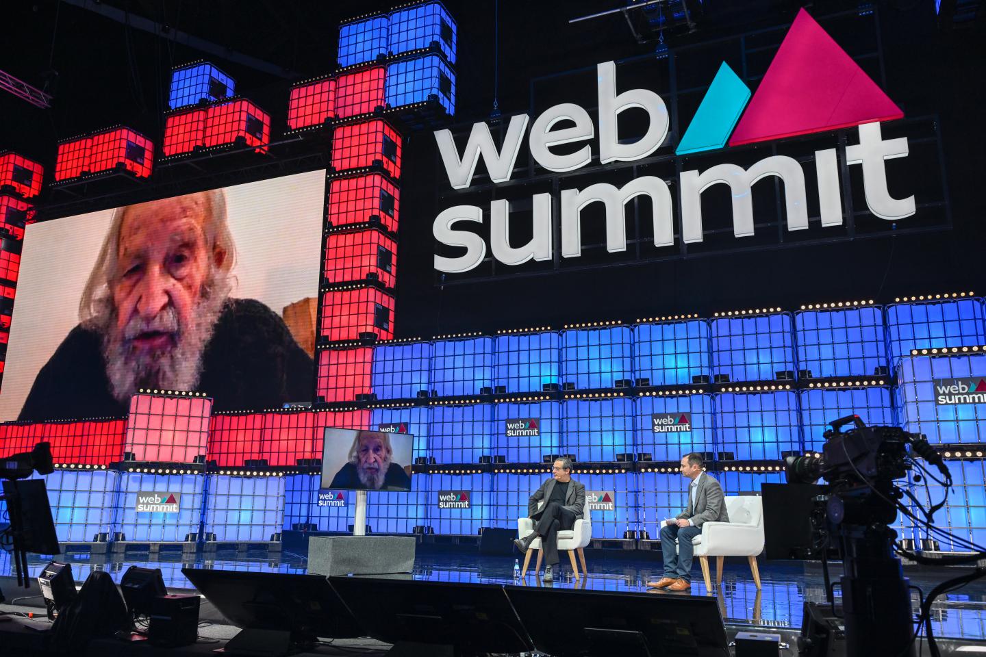 Fortune's Jeremy Kahn interviewing Gary Marcus and Noam Chomsky (who is appearing via video link) at Web Summit.