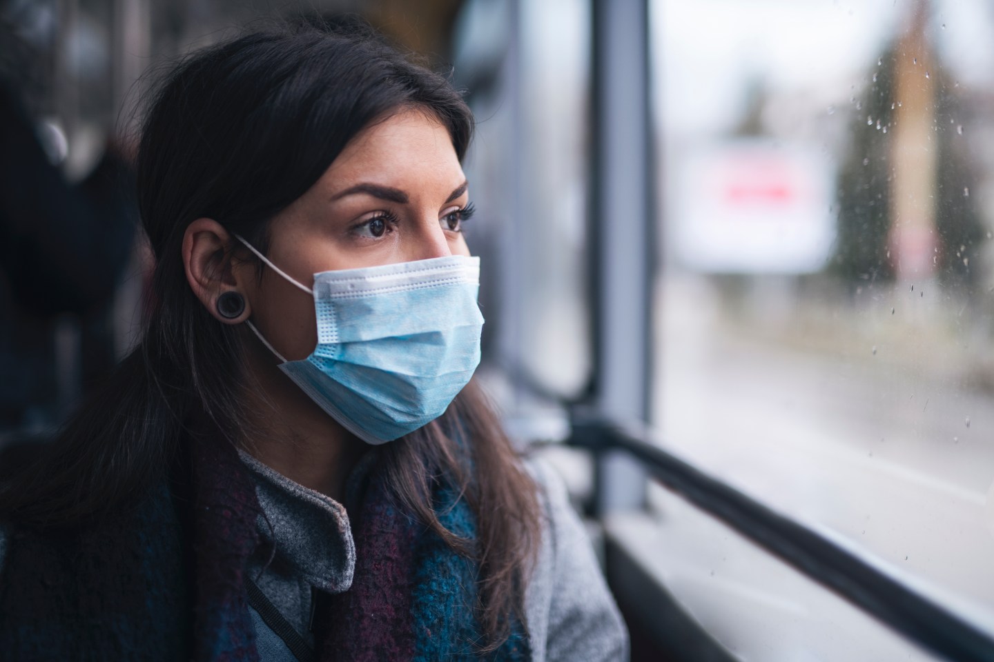 Woman wearing a protective face mask