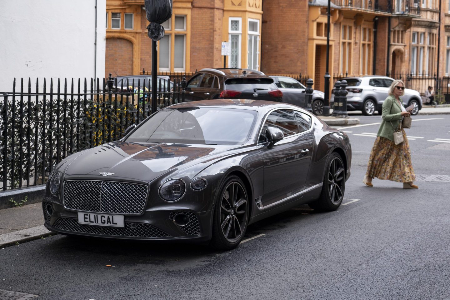 Photo of a Bentley.
