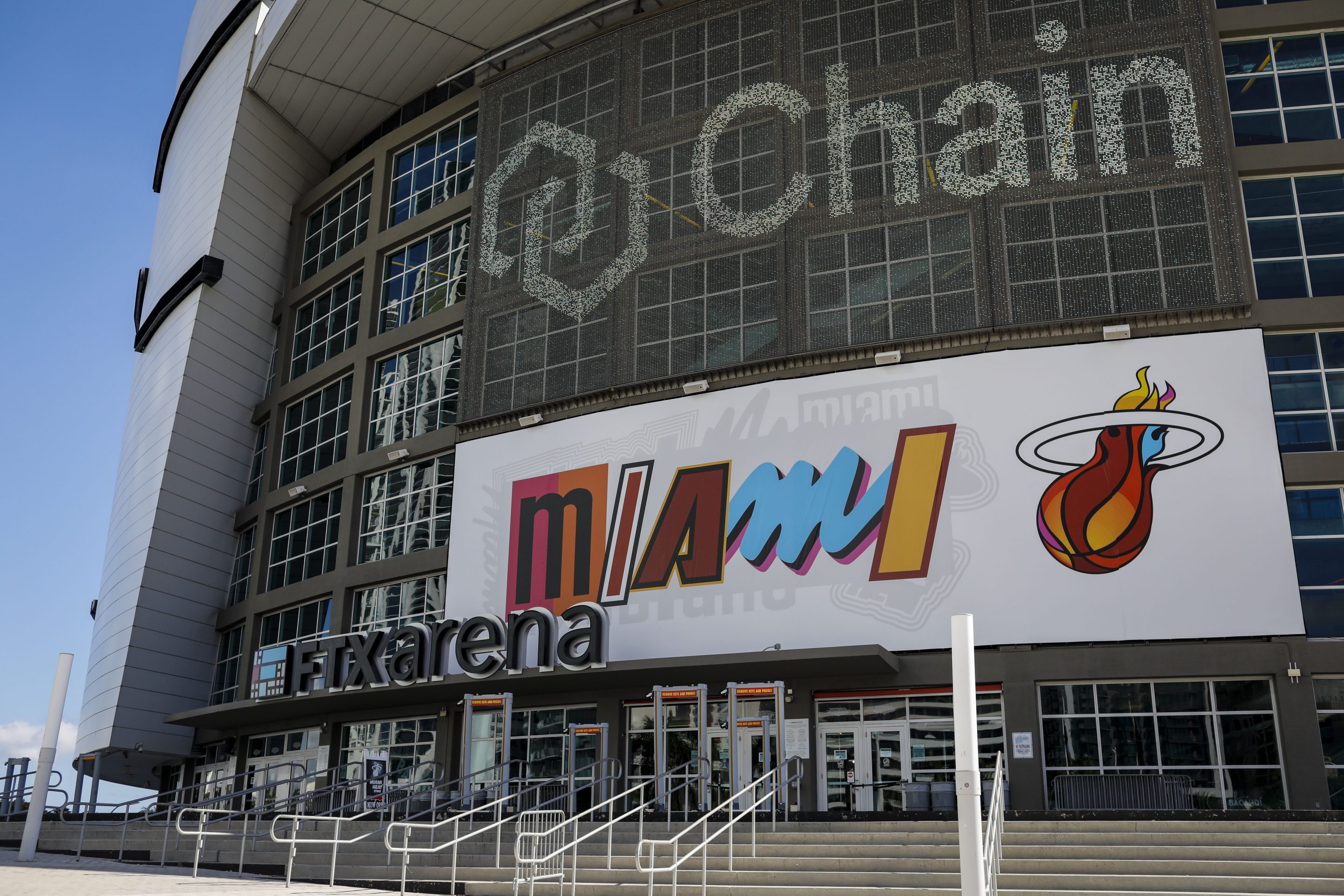 Miami-Dade County wants FTX deal terminated immediately so it can find a  new arena sponsor | Fortune