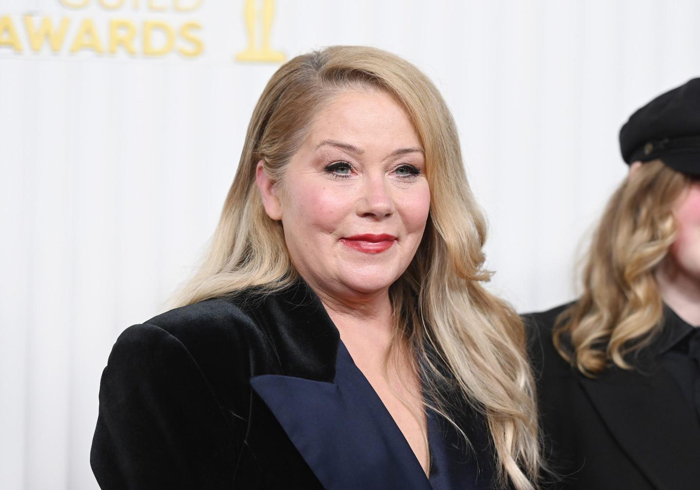 Christina Applegate’s early MS symptoms make it clear that the disease can be mistaken for everyday aches. Here’s what you need to know