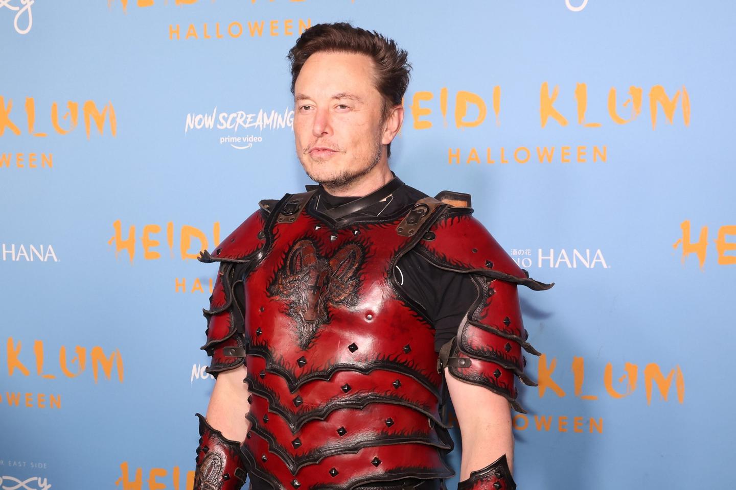 Elon Musk in a halloween costume