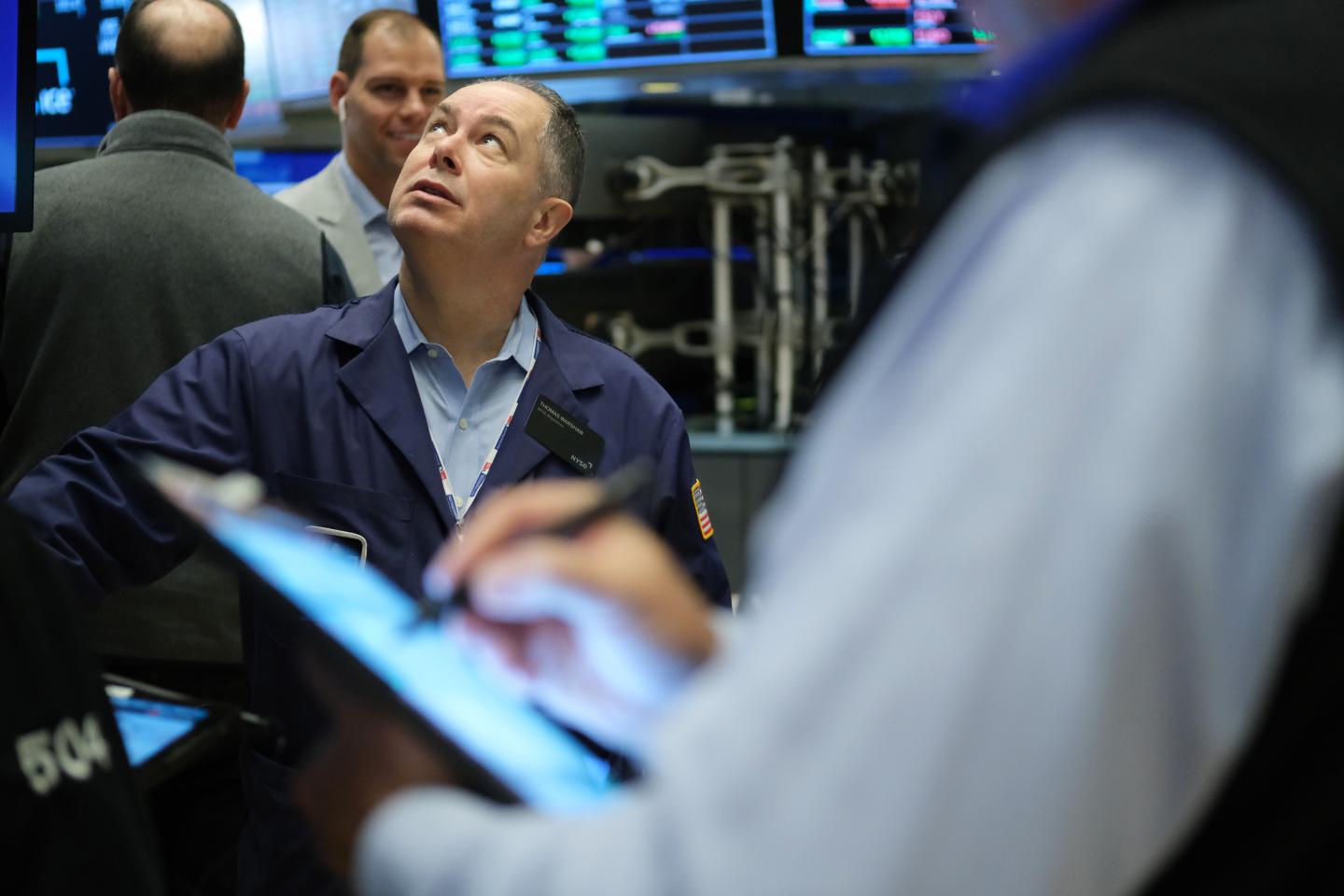 Stocks had a good week in a year marked by a major downturn. 