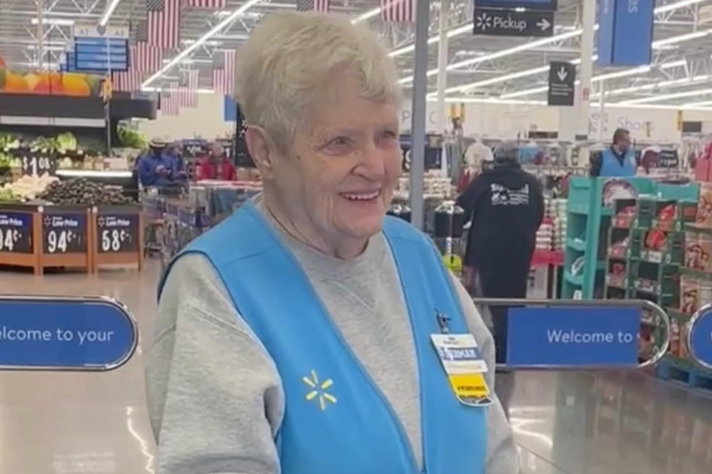 Screengrab from TikTok showing Walmart worker Carmen Kelly