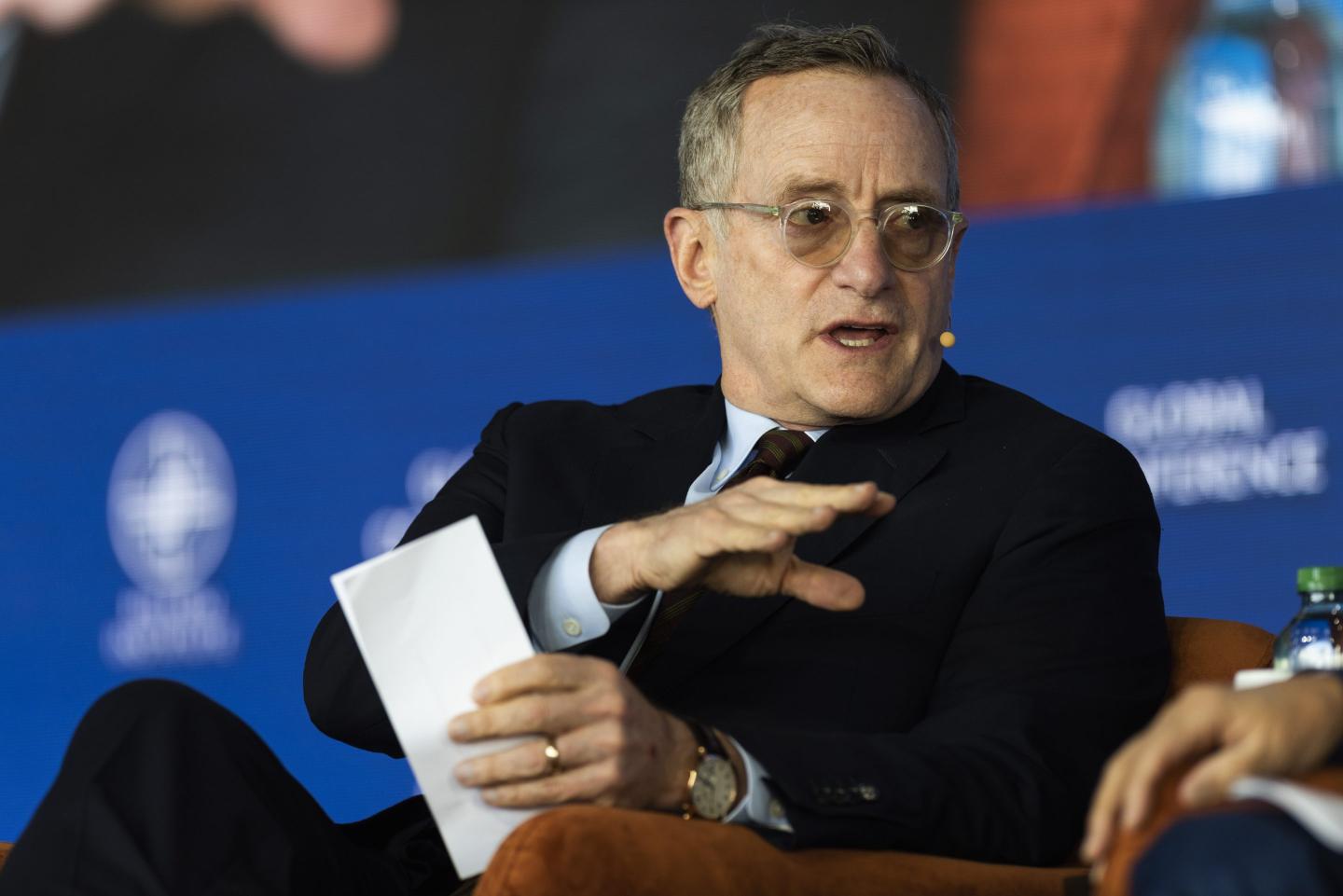 Photo of Howard Marks.