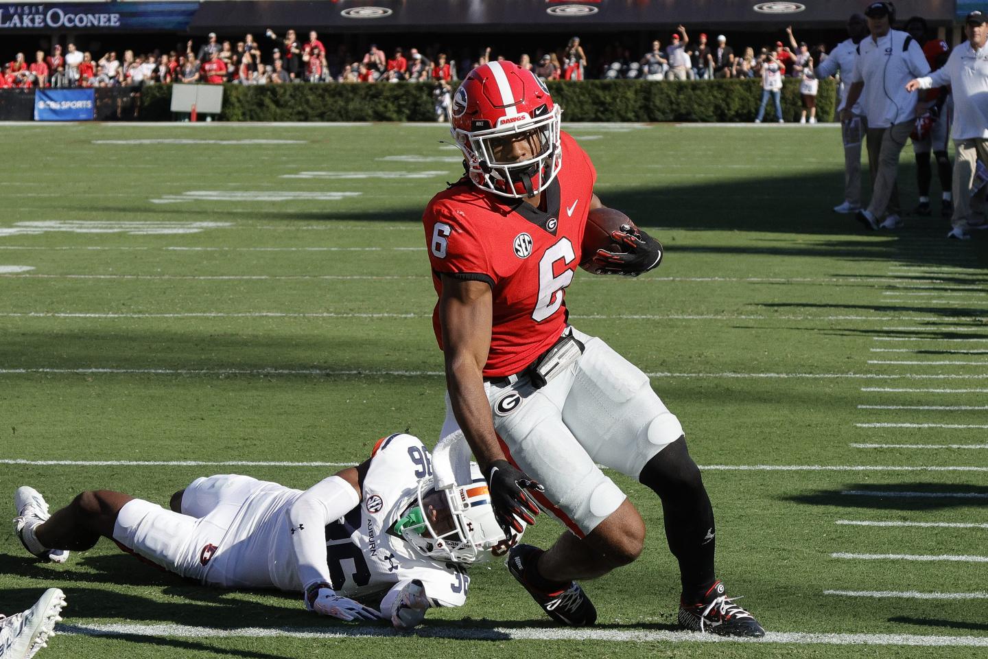 How to watch the 2022-2023 college bowl games for free—and without cable