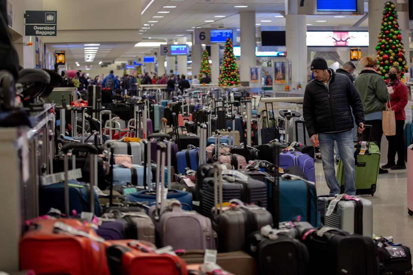 Southwest Air’s execs overwhelmed by winter storm as memos reveal “state of operational emergency”